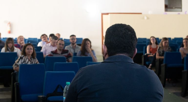 Faculdade de Ciências e Tecnologia da UFG recebe primeira edição do projeto Adufg nas unidades