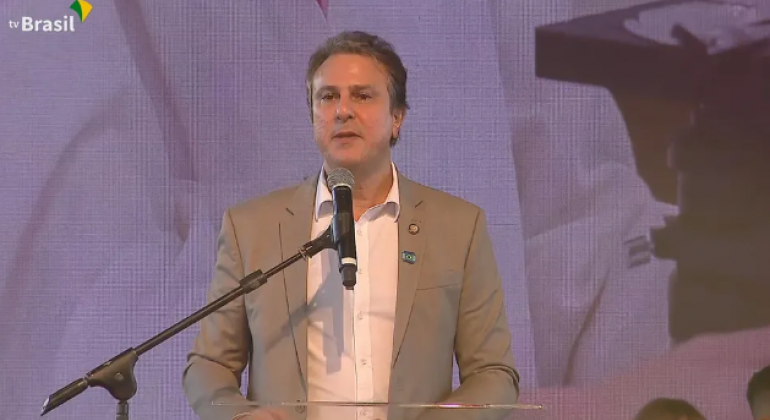 Ministro diz que novo PAC terá obras para construção de universidades federais