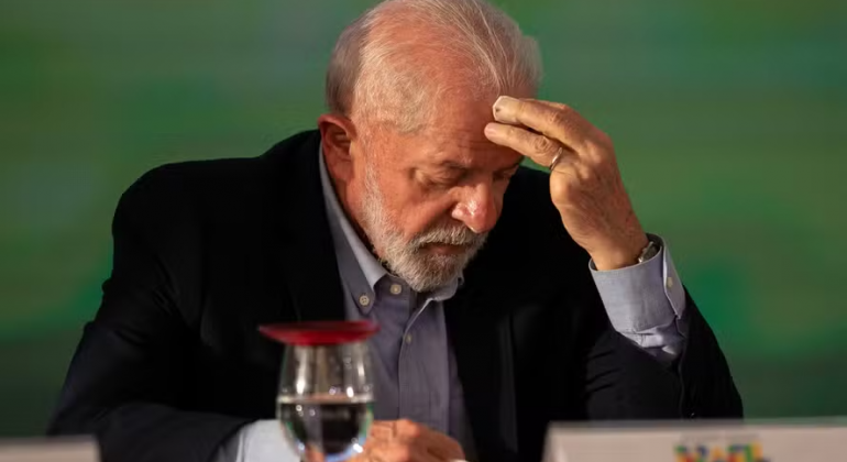 Pressionado por greves, Lula promete reajuste a todas as categorias: ‘a gente dá o quanto pode’